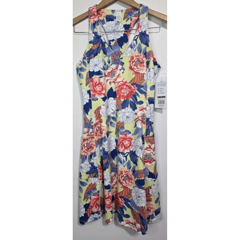 NEW MARIKA Tank Top‎ Active Sport Dress Women S Floral Racerback Gym Pockets Bra